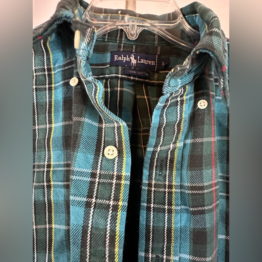 Ralph Lauren flannel, long sleeve, button down. Size Large. Great color scheme!! - Picture 6 of 8